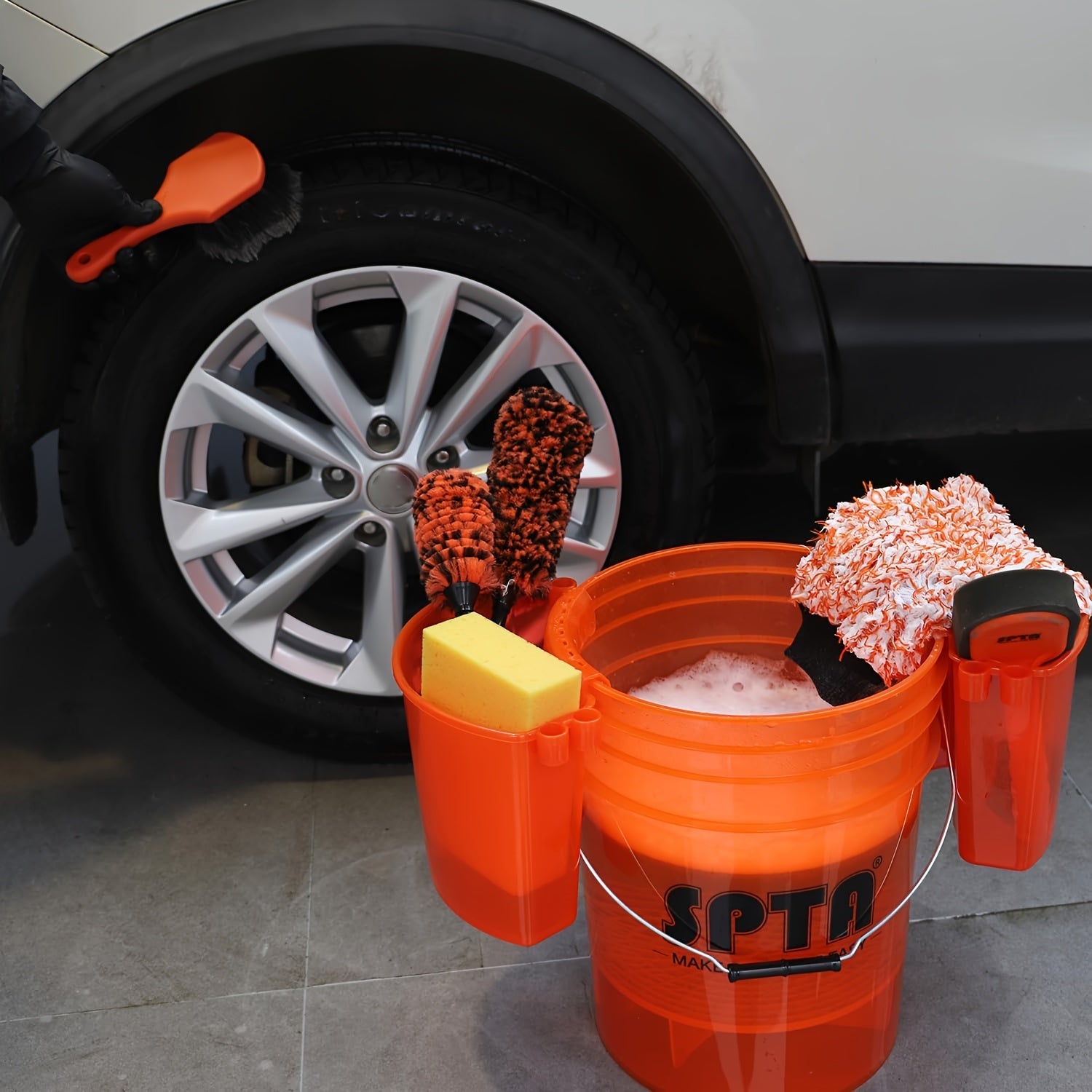 SPTA 33Pcs Kit de cubo/brochas para detailing, 20L Cubo de Detallado Libre de Rayaduras